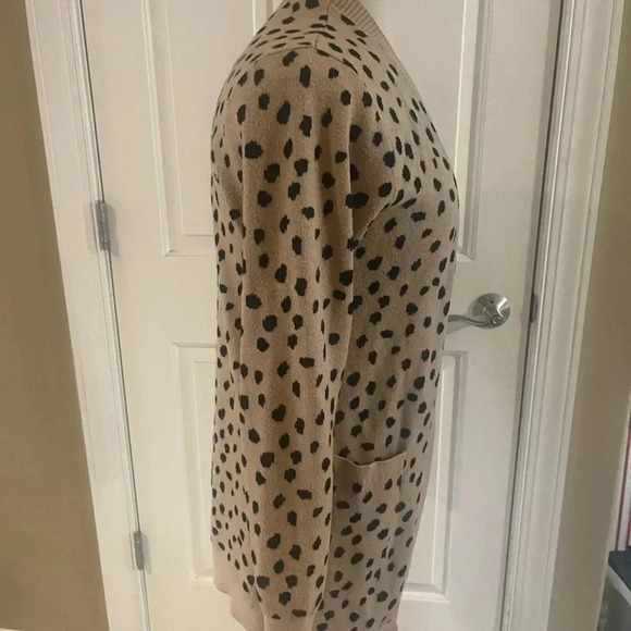 Leopard Print Cardigan- size S - Picture 4 of 5